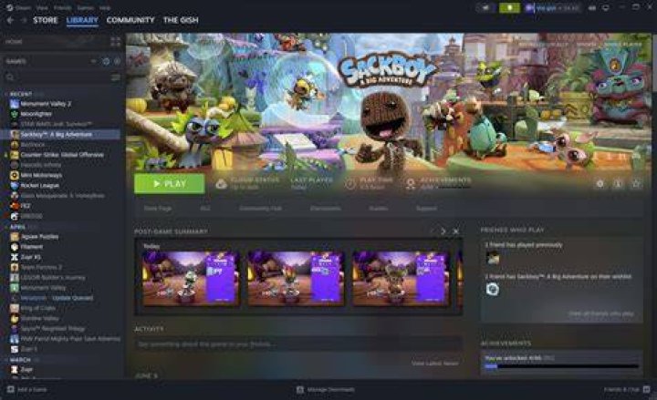 a close-up of Steam client's notification widget that's being haunted by a phantom comment notification