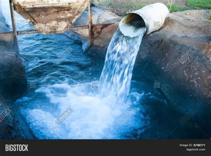 a trial of flowing water transportation ( horizontal -> upward )
