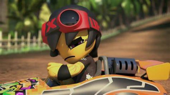 Does the server closure for ModNation Racers affect user-generated content?