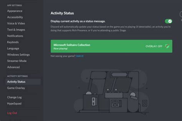 How can I set Discord to always show a custom status message?