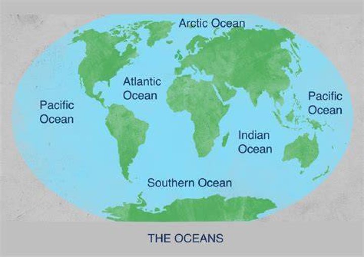 Is the ocean at either end of the map infinite?