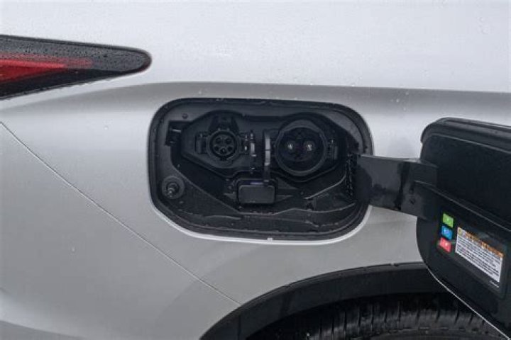 Outlander Charge Bar