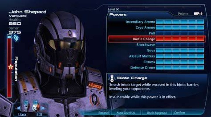 Power build and play strategy in mass effect 3 - Radius/Range vs Damage?