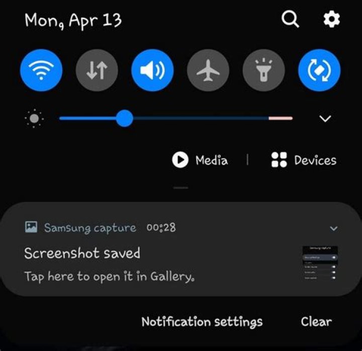 Screenshot saved notification