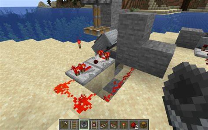 Selective hopper minecart unloading