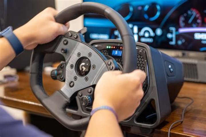 Simulate analogue steering wheel input from third party software like xPadder