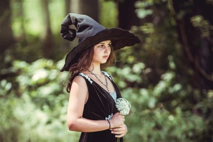 This hat was sold to you by the sorceress. It will enhance the effects of your spells and potions. The sorceress hat