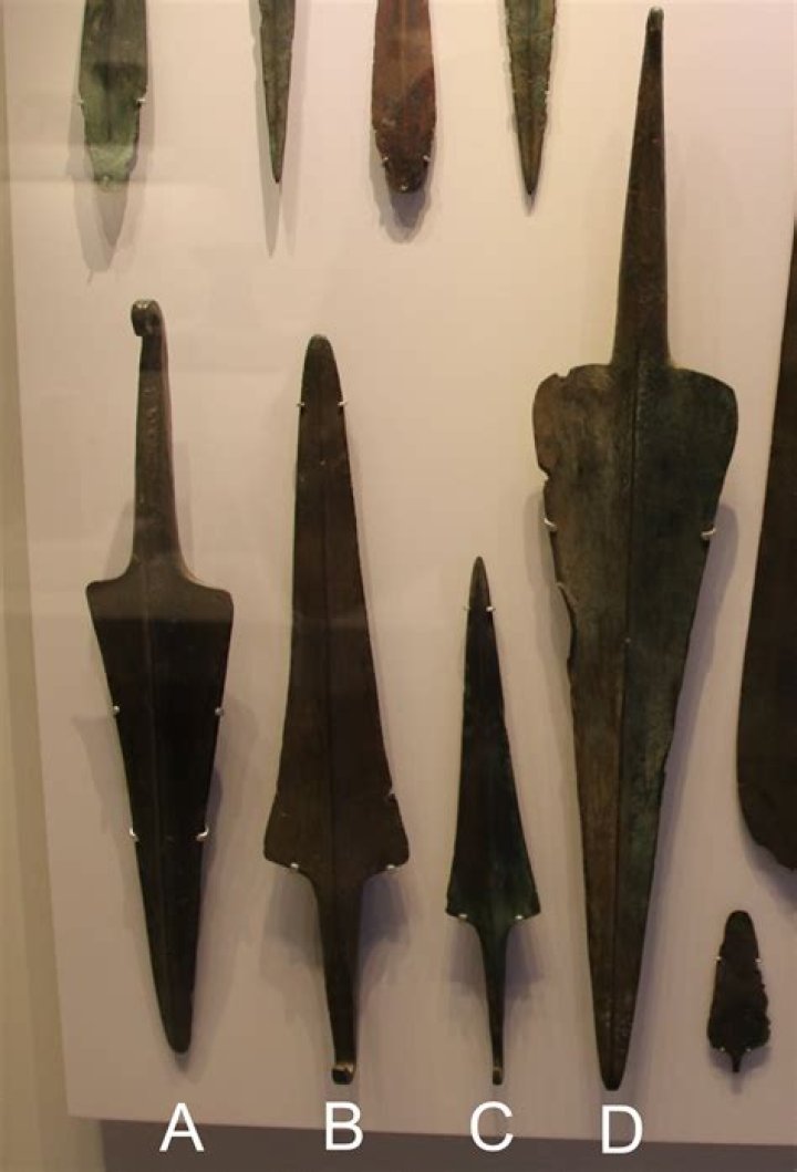 Which armour gives a larger boost to ancient weapons?